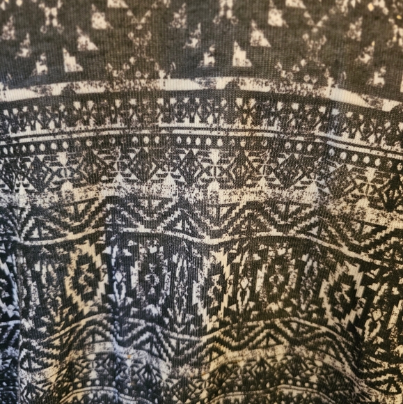 Womens Size Large Black‎ And White Long Sleeve Patterned Tunic Shirt - Picture 4 of 6